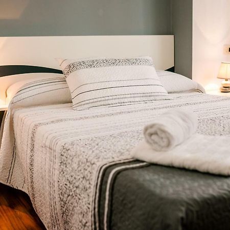 Apartamentos Enteros O Lagar Melide Zewnętrze zdjęcie