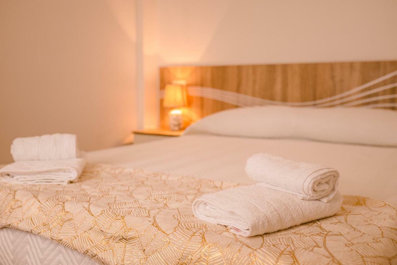 Apartamentos Enteros O Lagar Melide Zewnętrze zdjęcie