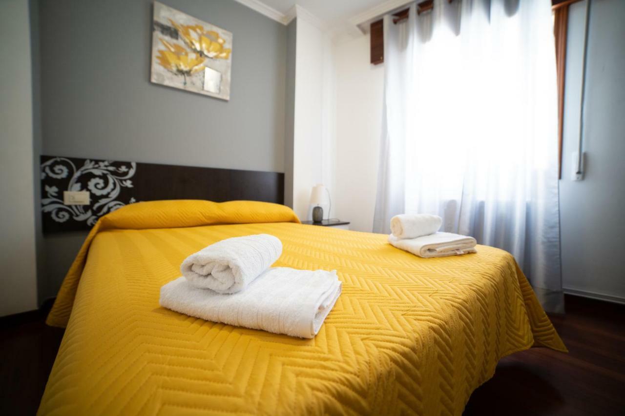 Apartamentos Enteros O Lagar Melide Zewnętrze zdjęcie