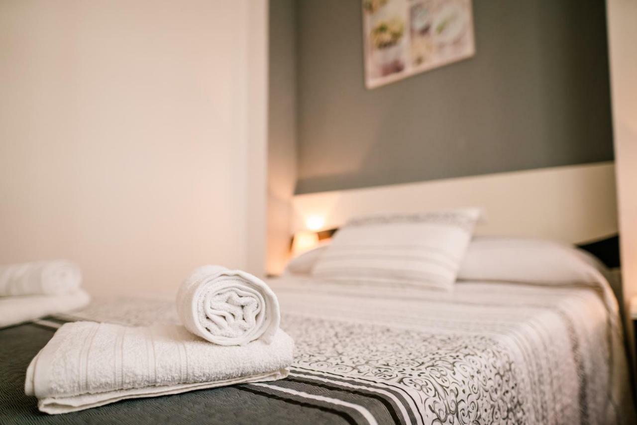 Apartamentos Enteros O Lagar Melide Zewnętrze zdjęcie